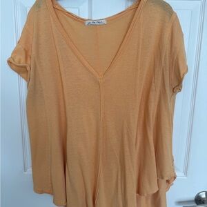We The Free Peach Short Sleeve V-Neck Top
